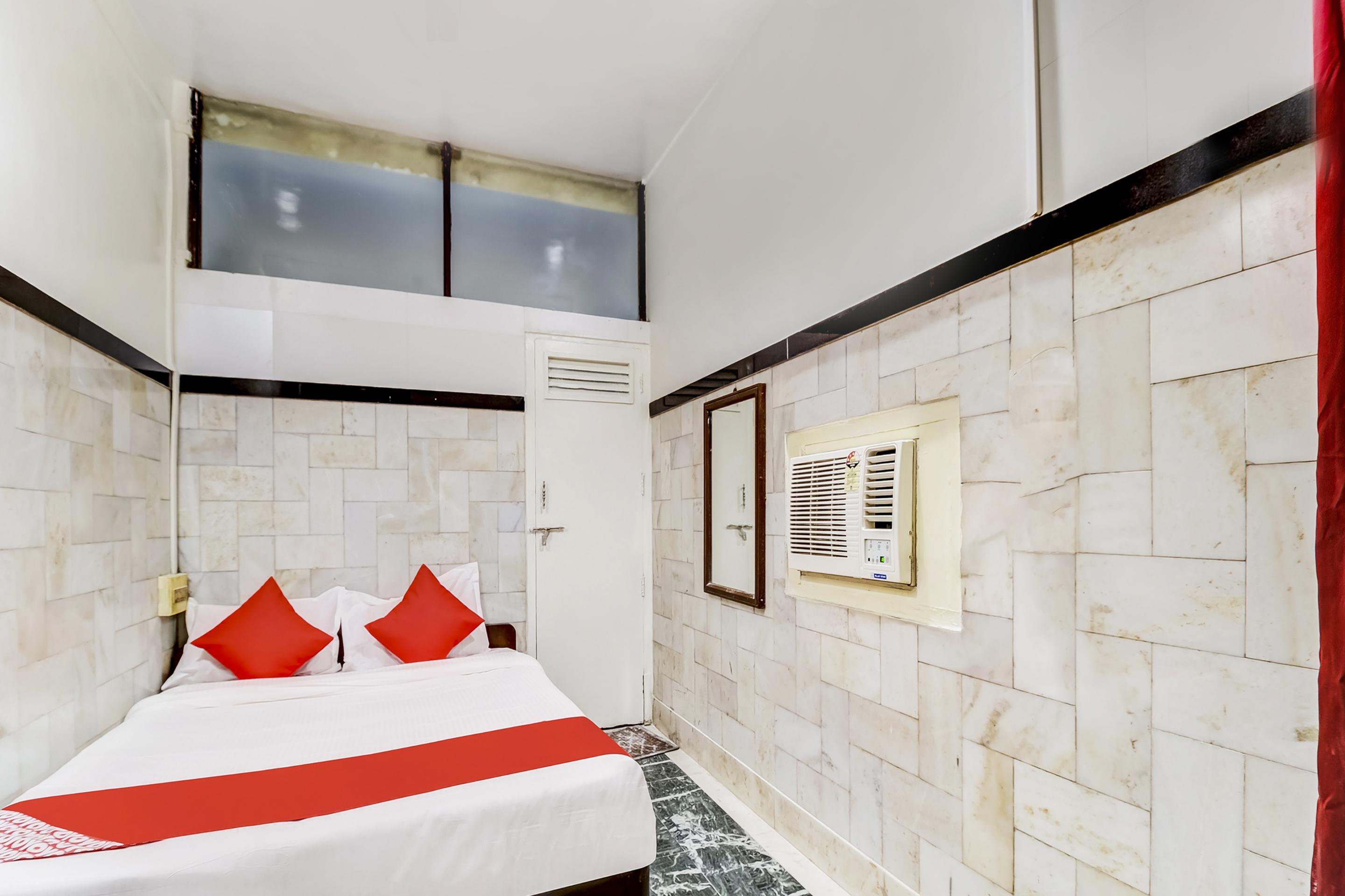 Super Oyo Hotel Dreamland มุมไบ ภายนอก รูปภาพ