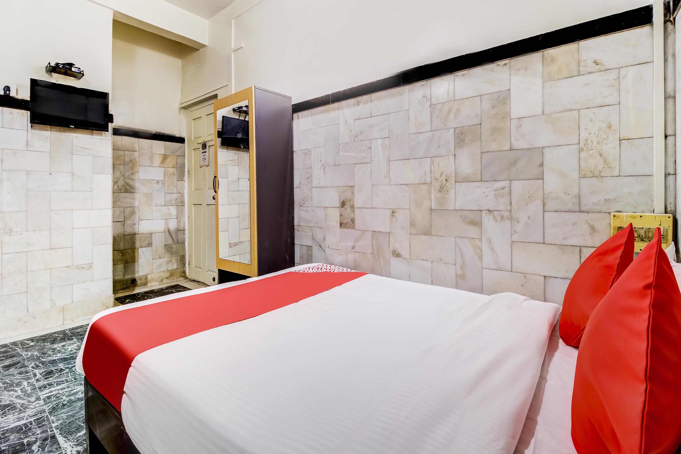 Super Oyo Hotel Dreamland มุมไบ ภายนอก รูปภาพ