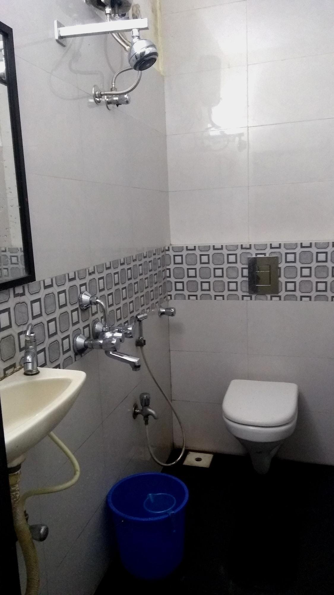 Super Oyo Hotel Dreamland มุมไบ ภายนอก รูปภาพ