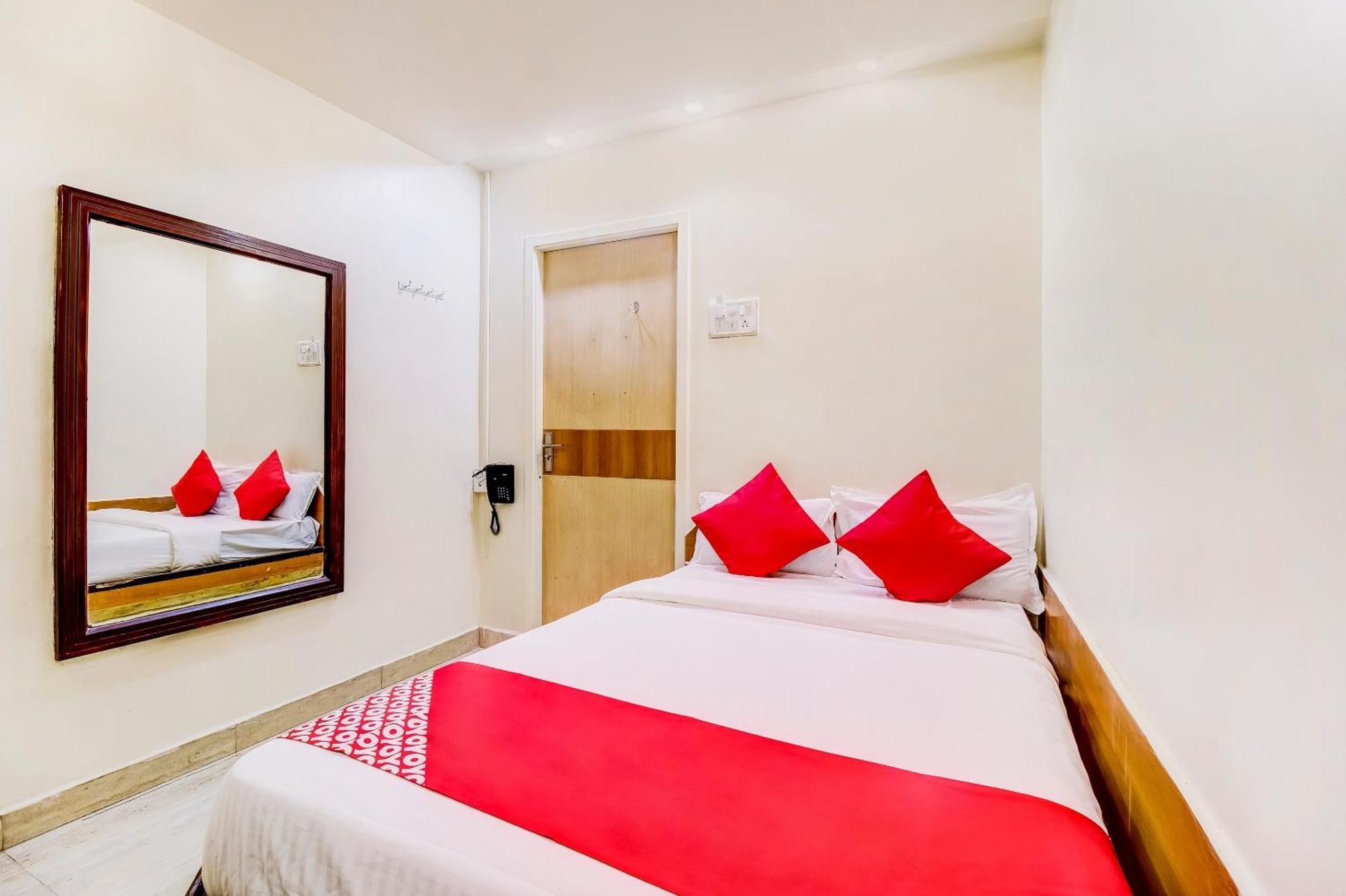 Super Oyo Hotel Dreamland มุมไบ ภายนอก รูปภาพ