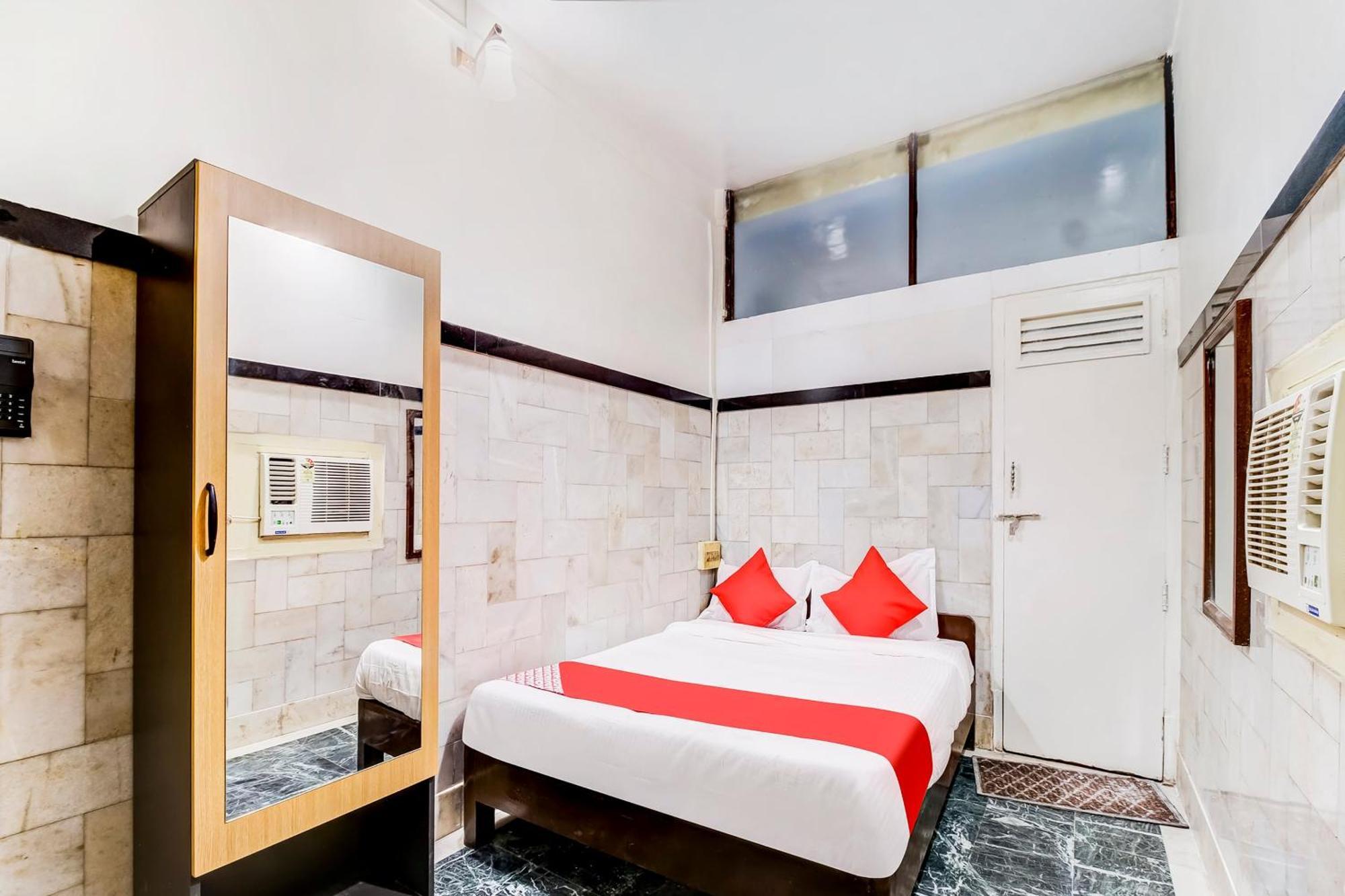 Super Oyo Hotel Dreamland มุมไบ ภายนอก รูปภาพ